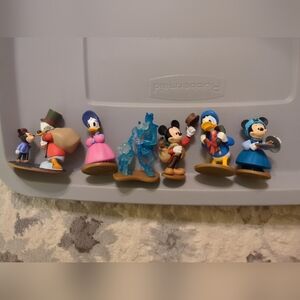 Mickeys Christmas Carol Action Figure Set Of 6 Cake Toppers Goofy Donald Minnie
